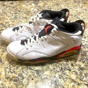 Nike Air Jordan White and neon orange Retro 6 Jordan